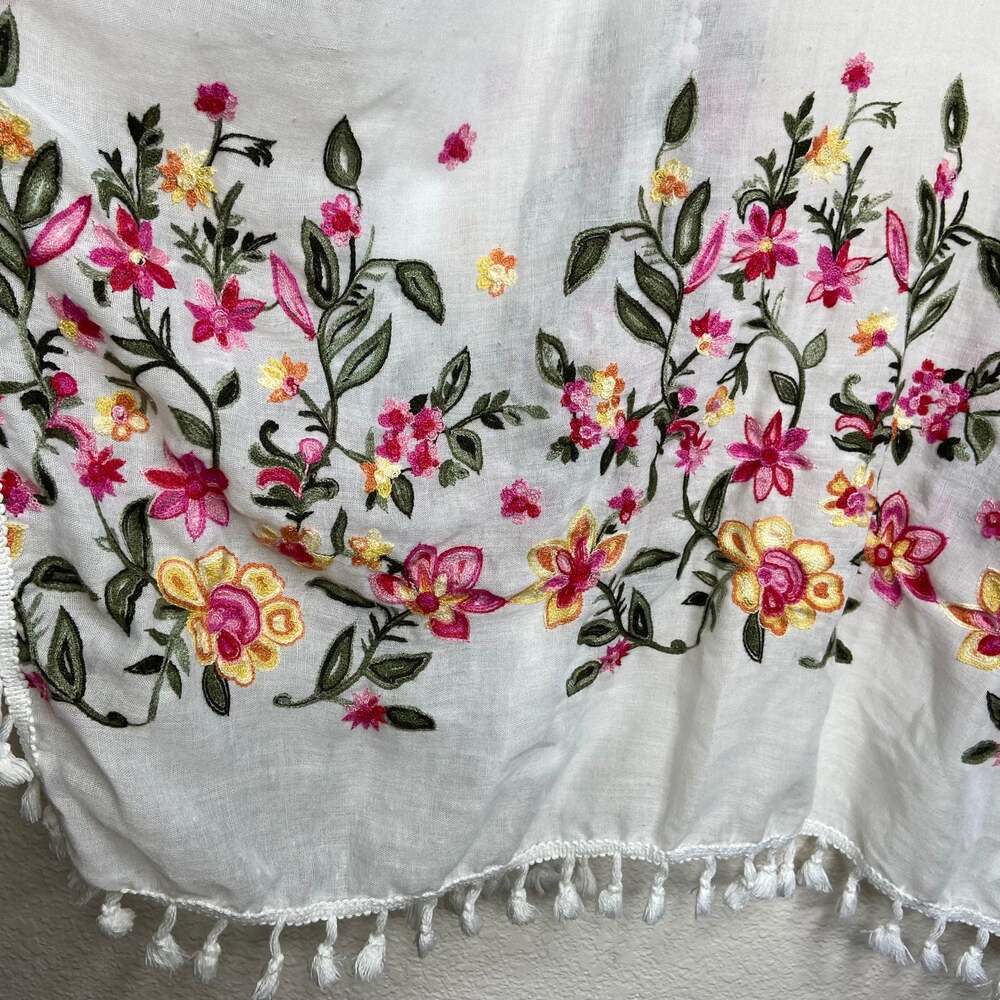 Boho Embroidered Floral Tassel Kimono - Picture 4 of 5